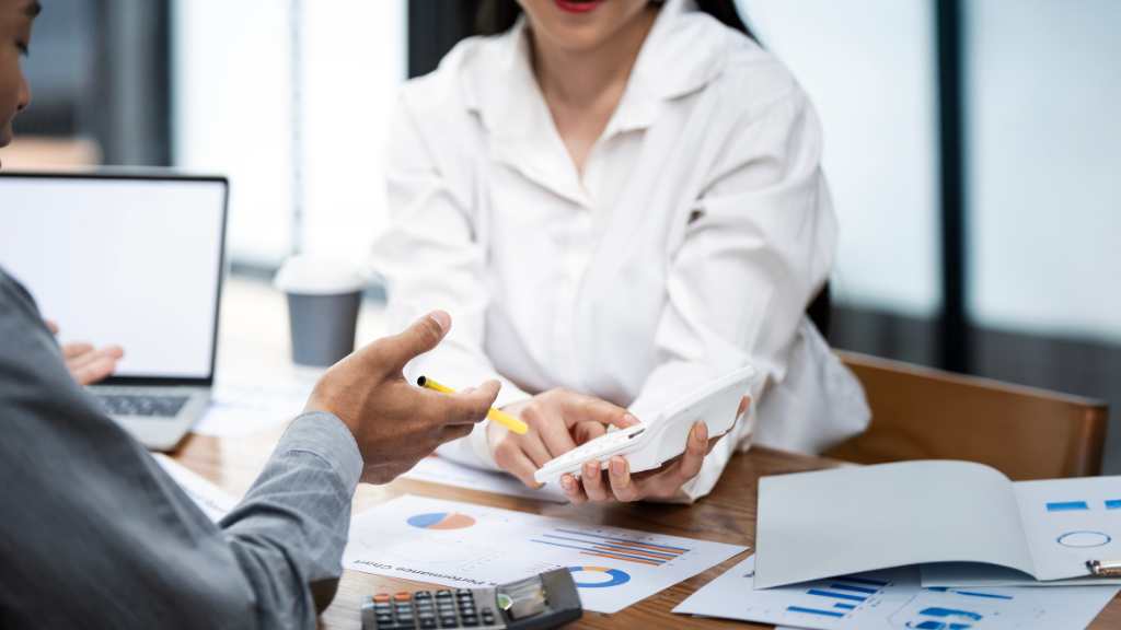 Doktorlar İçin Mali Müşavir Rehberi: 2026 Muayenehane Açılış ve Vergi Süreçleri